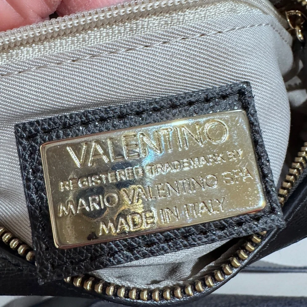VALENTINO Crossbody Leather Black Authentic Bag - Picture 6 of 17